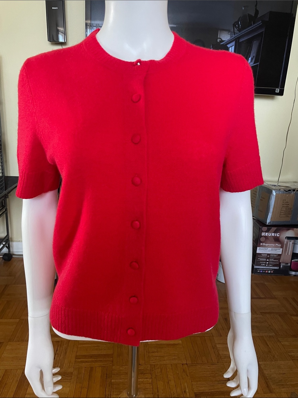 Classic Red Short-Sleeve Button-Front Cashmere Top Size M
